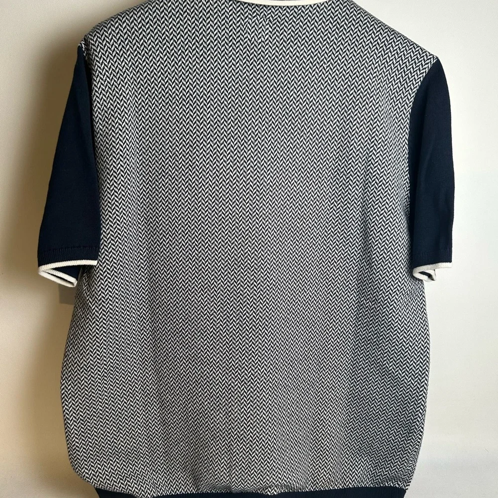 Blue and White Polo Shirt with Geometric Pattern - Picture 3 of 12